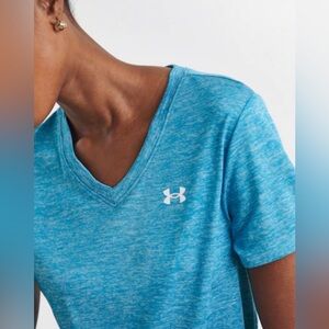 Under Armour Tech Short Sleeve V Neck T-Shirt